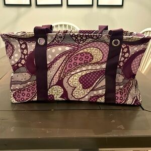 NWT Thirty-One Medium Utility Tote in Patchwork Paisley